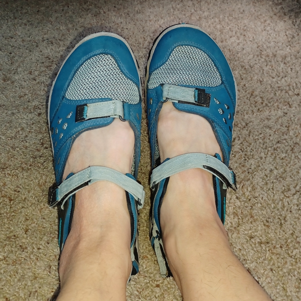 Merrell Adjustable Sandals / Water Shoe